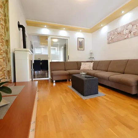 아파트 Sanja Kolovare