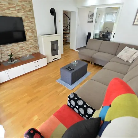 Sanja Kolovare Apartment